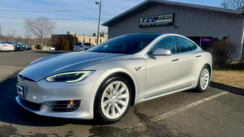 TESLA MODEL S 2017 5YJSA1E27HF226877 image